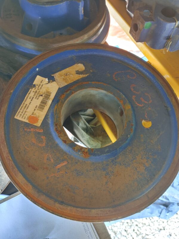Lote de Revestimentos, Rotores, Peças Diversas de Bomba WEIR e Motobombas - Image 10
