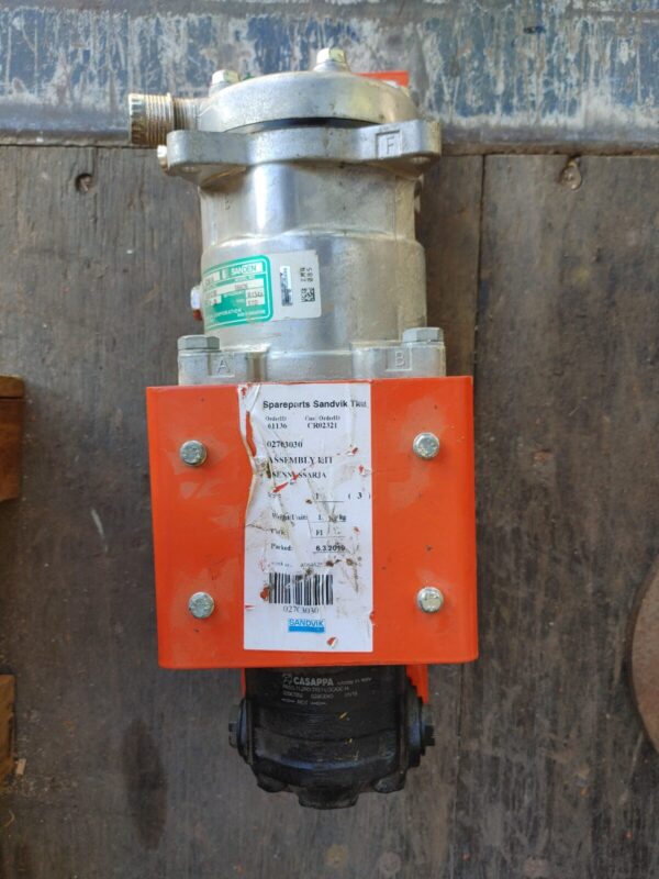 Compressor de Ar Condicionado SP-20 SANDEN FD 02703030 TAMROCK