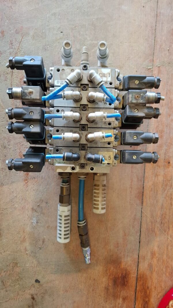 Manifold de Válvulas Solenoides Pneumáticas MICRO 24V – Conjunto Modular para Automação Industrial - Image 2