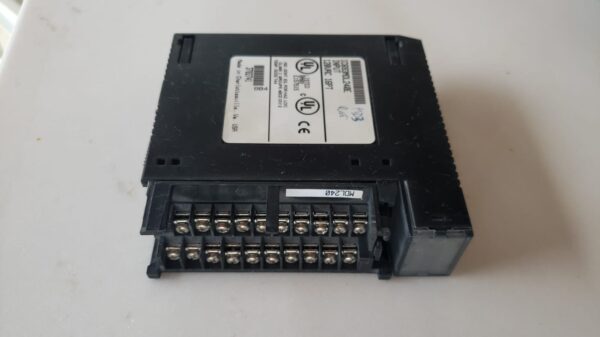 Módulo de Entrada Digital GE Fanuc IC693MDL240E 120VAC 16 Pontos
