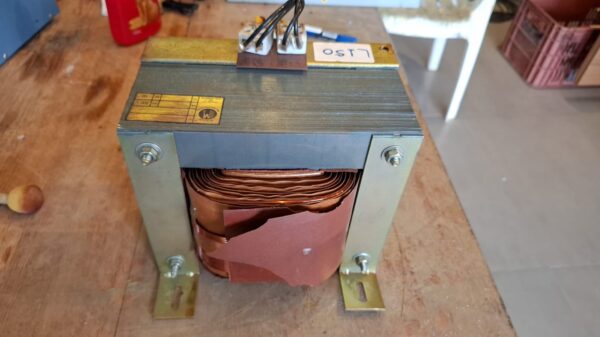 Transformador Elétrico 3000VA 440V/220V Minuzzi – Isolação 600V
