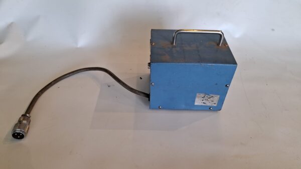 Transformador Union Electric MD-500S 500 VA – Entrada 127 V / Saída 100 V - Image 6