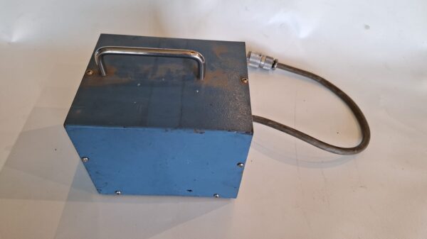 Transformador Union Electric MD-500S 500 VA – Entrada 127 V / Saída 100 V - Image 4